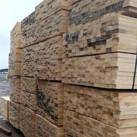 呈果木业建筑木方加工耐磨桥梁建筑木方规格批发厂家供应