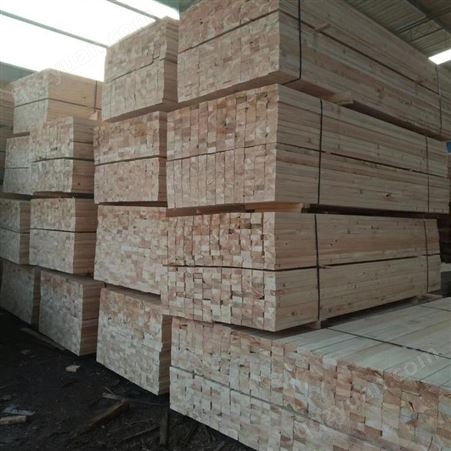 呈果木业建筑木方加工耐磨桥梁建筑木方规格批发厂家供应