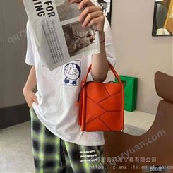 深圳箱包厂定制女士单肩包 进口全皮货源 流行韩版包包