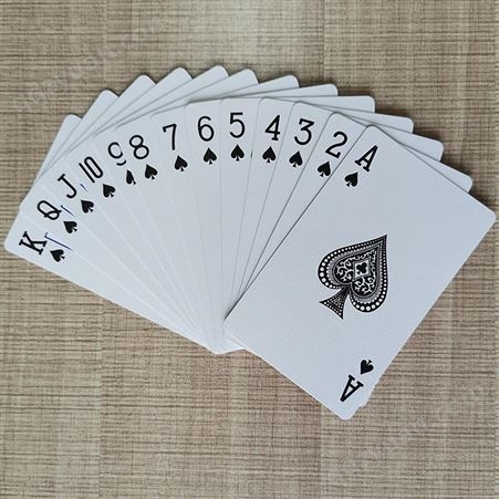 定制德国310克进口科勒黑芯纸扑克掼蛋比赛专用6*9.7cm扑克掼蛋厂家麒麟