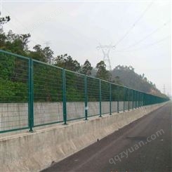 渭南双边丝护栏网供应商 烨邦桃形立柱护栏网
