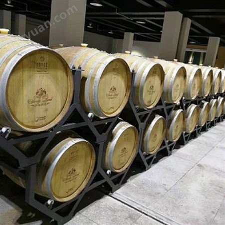 森科年产1000吨整套葡萄酒庄加工设备落户新疆