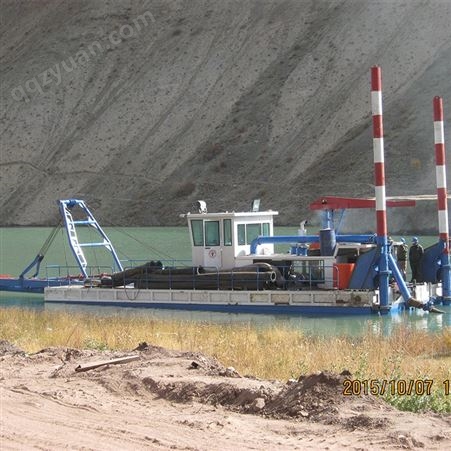 绞吸式挖泥船 山船 可用于河道的疏浚 生产效率较高