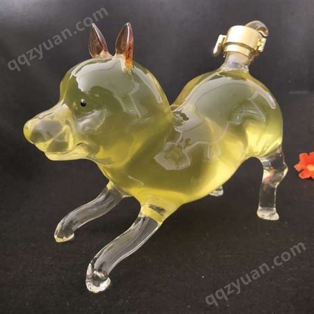 河北供应 镀金狗狗玻璃酒瓶  手工吹制  小鹿犬造型玻璃白酒瓶  狗形状玻璃醒酒器